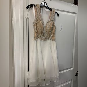 Tony Bowls White & Gold Cocktail Dress